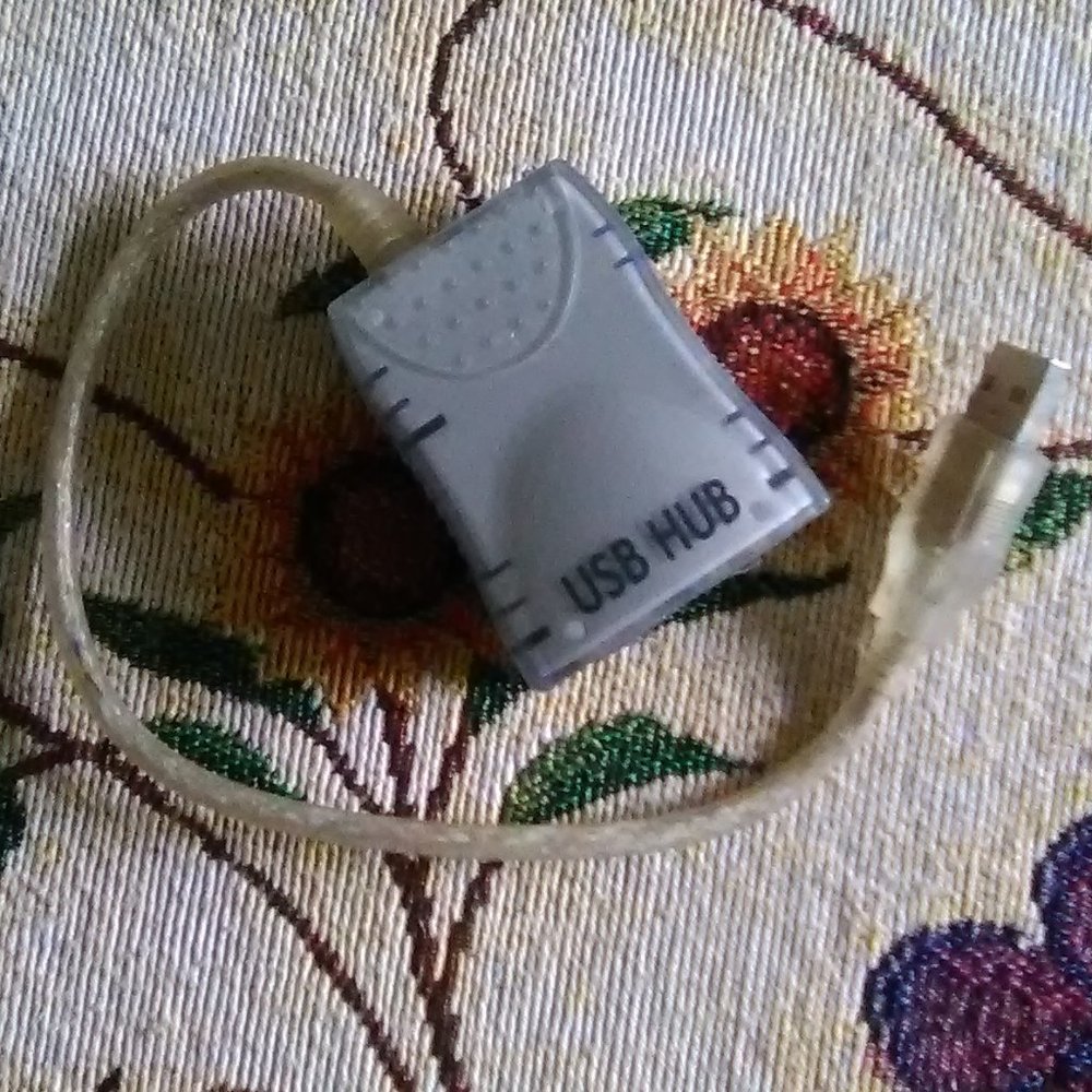 USB HUB